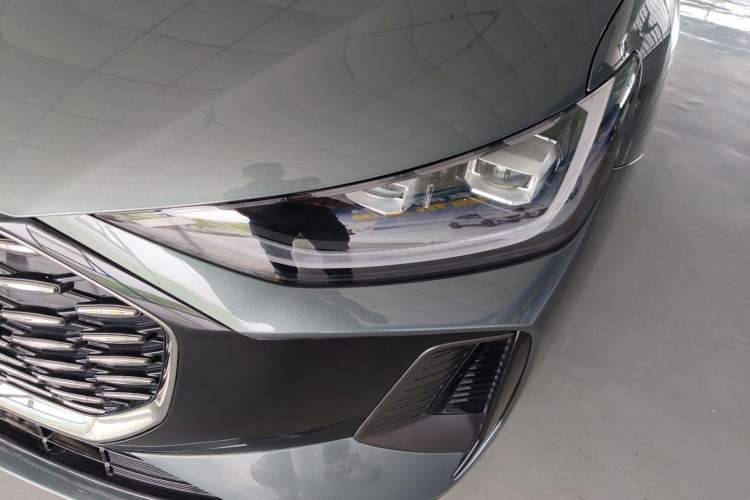 Used Fengyun A8L 2025 1.5 TGDI 145 km Luxury Version Left Front Headlight