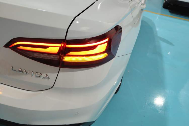 Used Volkswagen Lavida 2023 1.5L Automatic De Yi Edition
