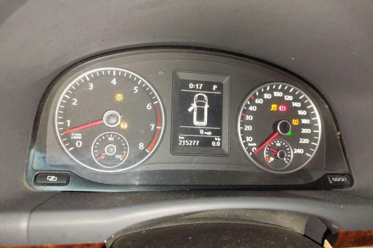 Used Volkswagen Touran 2011 1.4T DSG ZhiZhen Edition 5 Seats Instrument Cluster