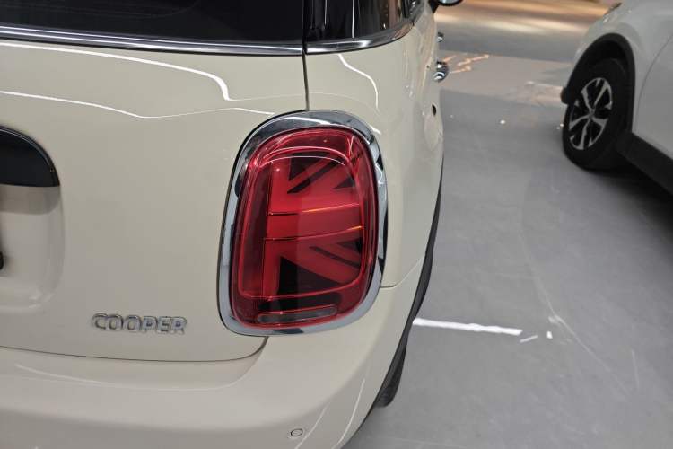 Used MINI MINI 2019 1.5T COOPER Classic Edition Five-Door Version