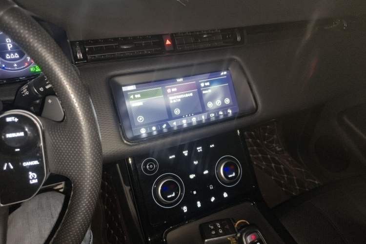 Used Land Rover Range Rover Evoque 2020 249 PS R-DYNAMIC S Sport Edition