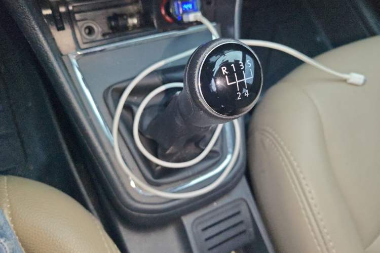 Used Volkswagen Bora 2016 1.6L Manual Fashion Edition
