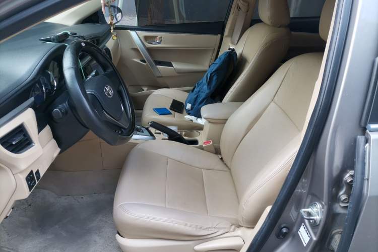 Used Toyota Corolla 2014 1.6L CVT GL Left Front Seat