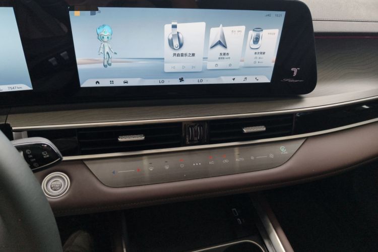 Used Chery Tiggo 8 PRO 2024 Champion Edition 290T Two-Wheel Drive Peak Version 7 Seats
