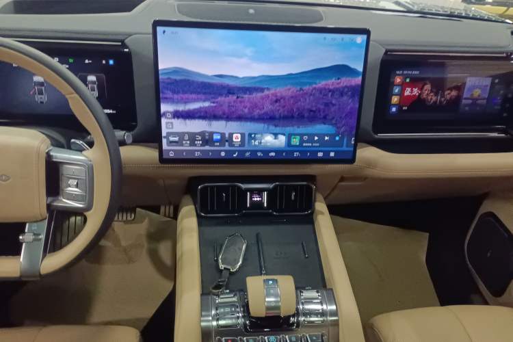 Used Formula Leopard 8 2025 Smart & Brave Flagship Edition 7 Seats
