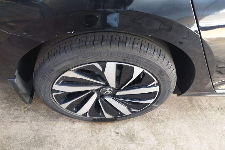 Used Volkswagen Passat 2022 330TSI Starry Luxury Edition – Exclusive Special Edition