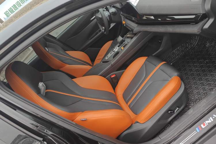 Used Changan UNI-V 2024 1.5T Prestige Sport Edition
