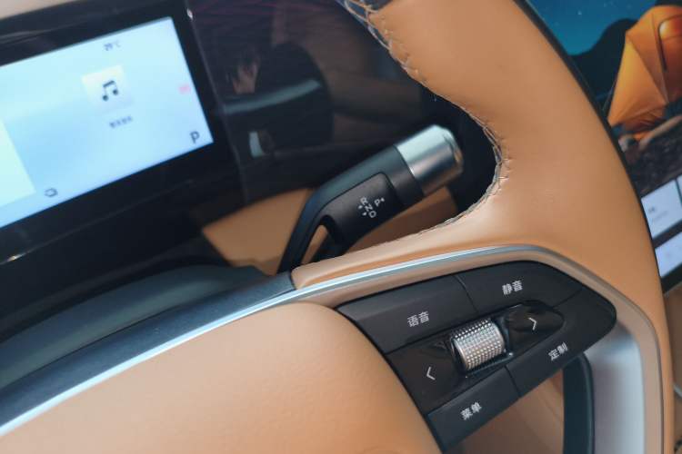 Used Geely Galaxy L7 2025 EM-i 115km Exploration+ Edition Gear Lever