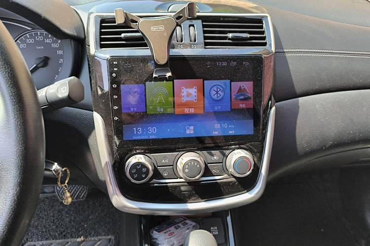 Used Nissan Tiida 2019 1.6L CVT Cool Dynamic Version China V Standard
