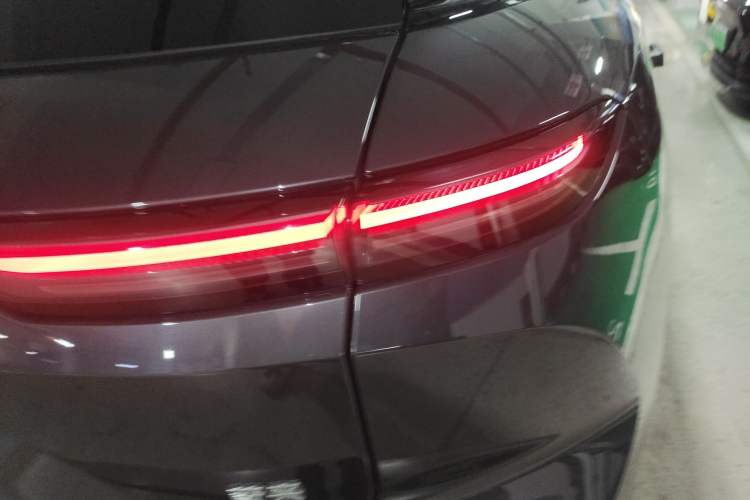 Used Nio ES6 2024 75 kWh
