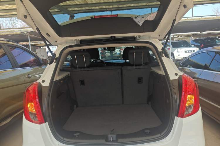 Used Buick Encore 2016 18T Automatic Two-Wheel Drive Urban Fashion Model