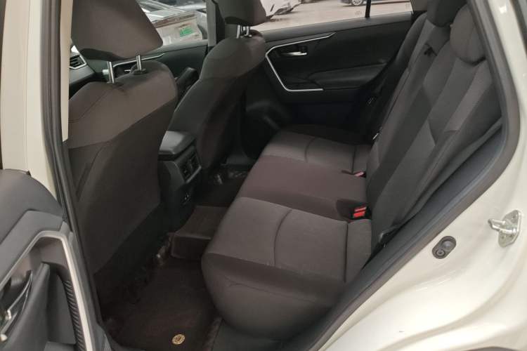 Used Toyota RAV4 2020 2.0L CVT Two-Wheel Drive Fashion Edition