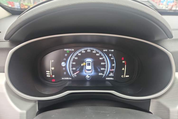 Used Geely Auto Emgrand X7 Sport 2018 1.8TD Automatic Two-Wheel Drive Smart Connect 4G Internet Edition Instrument Cluster