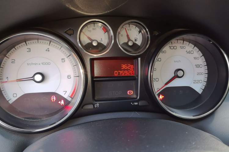 Used Peugeot 308 2014 Enjoy Edition Classic 1.6L Manual YouShang Model