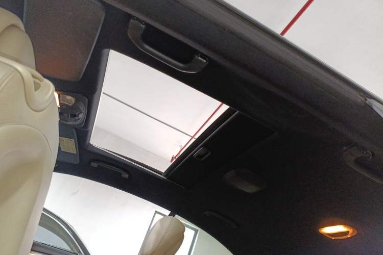 Used Mercedes-Benz CLK-Class 2006 CLK 280 two-door coupe Headliner