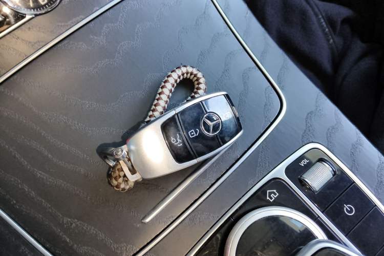 Used Mercedes-Benz E-Class 2018 Facelift E 200 L Sport Edition
