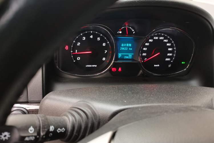 Used Chevrolet Captiva 2017 2.4L 4x4 Flagship Edition 7-Seater Odometer Close Up