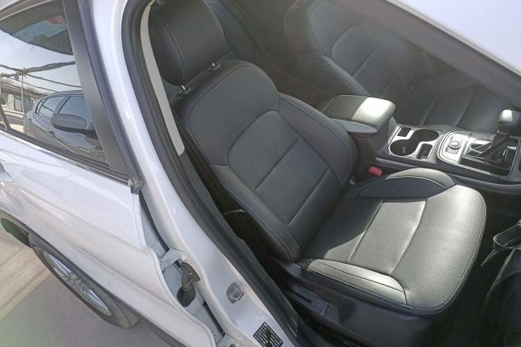 Used Qoros 5 2018 Revised Version 1.6T Automatic Leading Edition