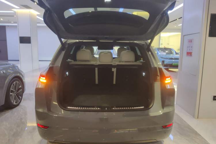 Used Li Auto L7 2025 Ultra Smart Refreshed Edition
