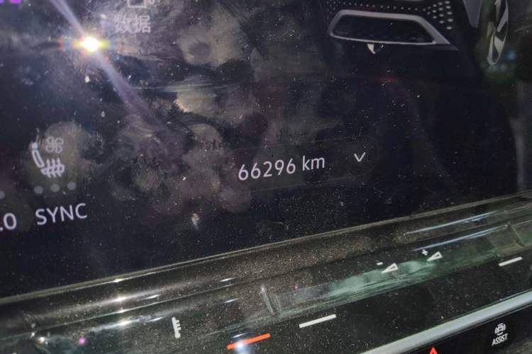 Used Volkswagen ID.6 CROZZ 2021 Long-Range PRO Edition Odometer Close Up