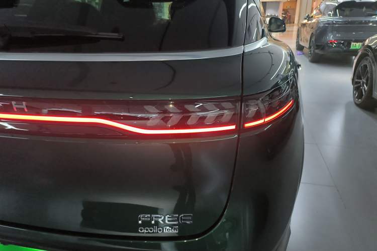 Used VOYAH FREE 2024 Ultra-Long Range Intelligent Driving Version Right Rear Taillight