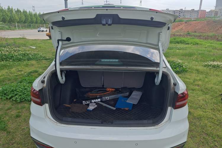 Used Volkswagen Lavida 2023 1.5L Automatic Full-Comfort Edition