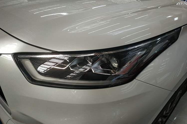 Used Toyota Highlander 2026 Model 2.5L Intelligent Electric Hybrid Dual-Engine Two-Wheel-Drive Luxury Edition 7-seater