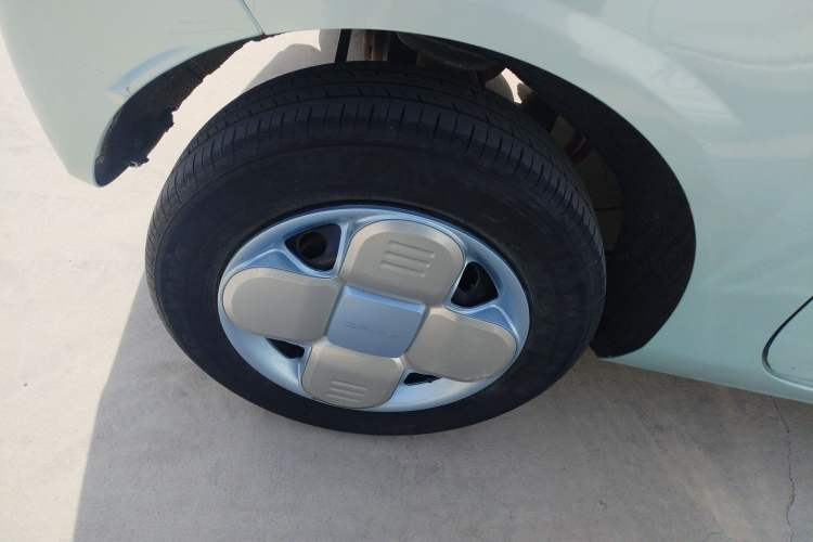 Used Geely Galaxy Panda 2023 Panda Mini 200km Endurance Bear Right Rear Wheel Hub