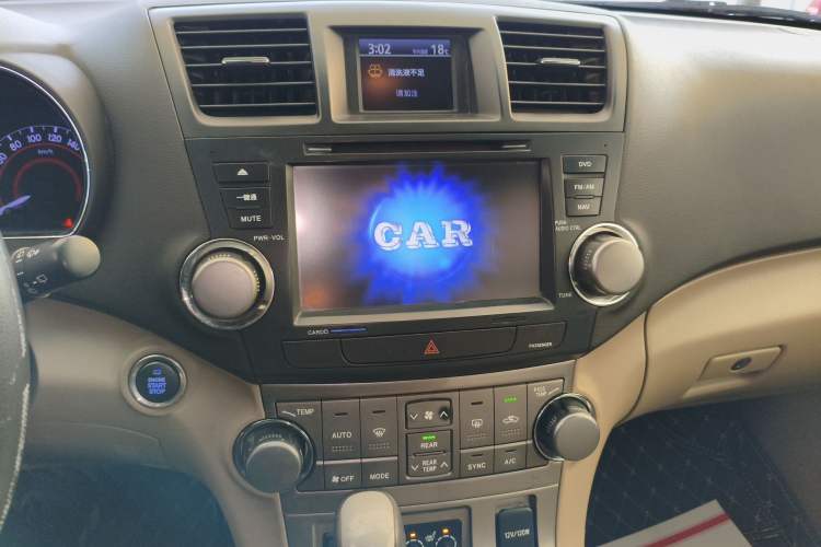 Used Toyota Highlander 2012 2.7L Two-Wheel Drive 7-Seater Luxury Edition Audio And AC Panel