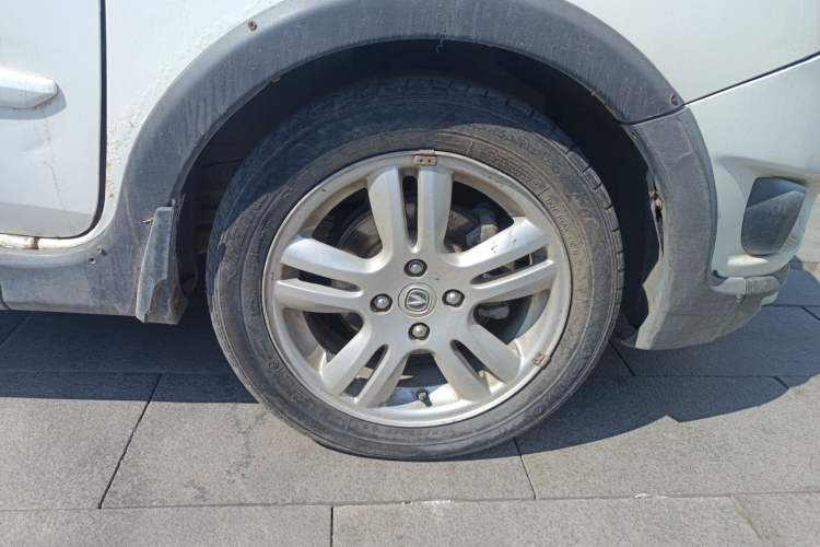 Used CHANGAN CX20 2011 1.3L Manual Sport Edition Right Front Wheel Hub