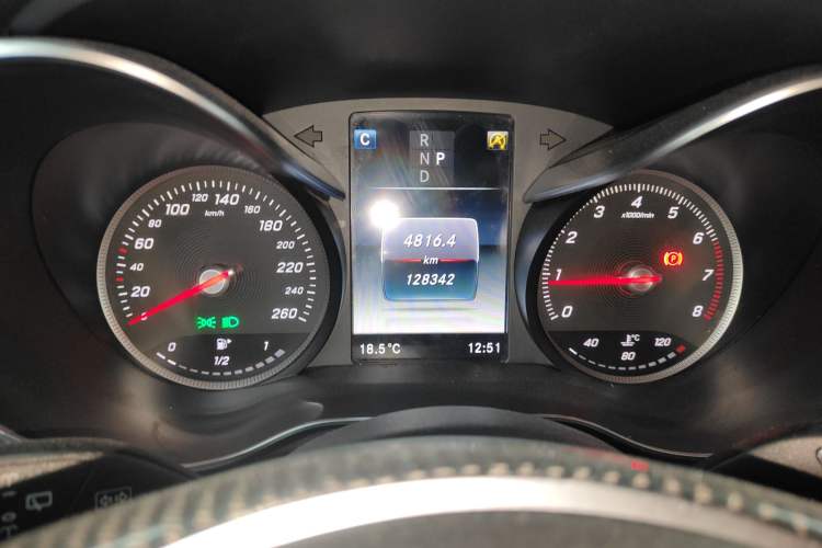 Used Mercedes-Benz GLC 2018 GLC 260 4MATIC Luxury Model