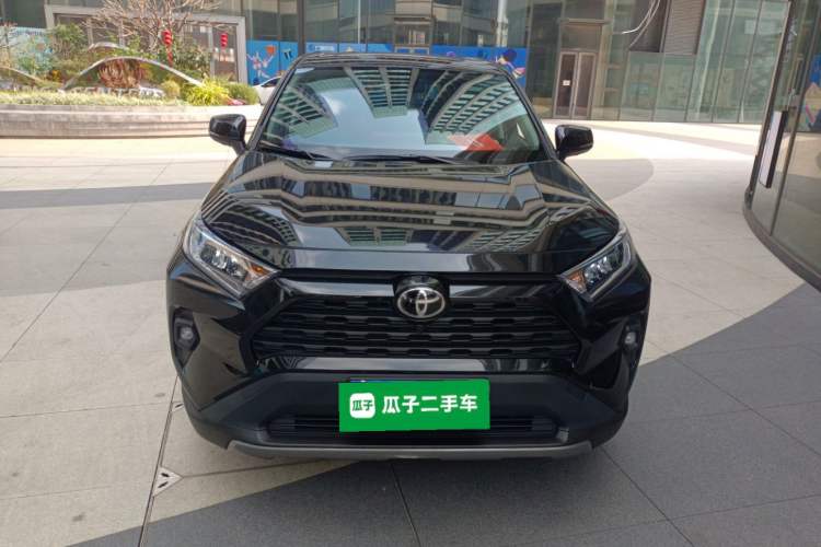 Used Toyota RAV4 2023 2.0L CVT Two-Wheel Drive Fashion Edition