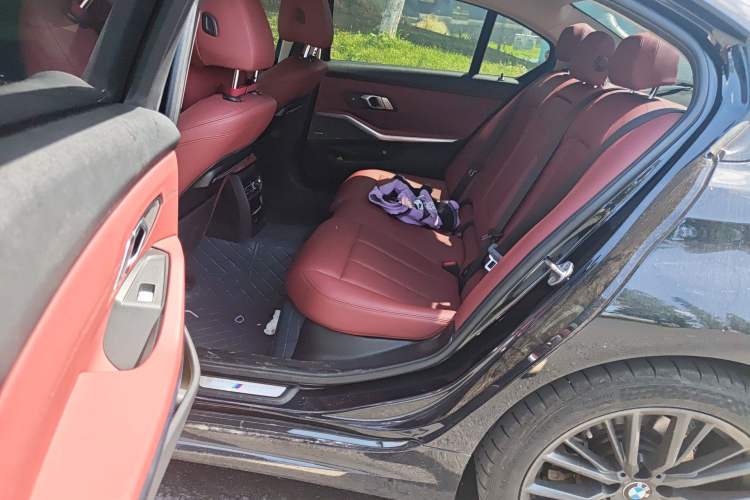 Used BMW 3 Series 2021 Second Facelift 325Li M Sport Night Edition Package
