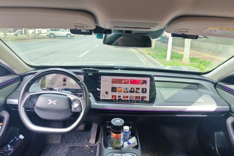Used XPeng P7 2021 670G Center Console