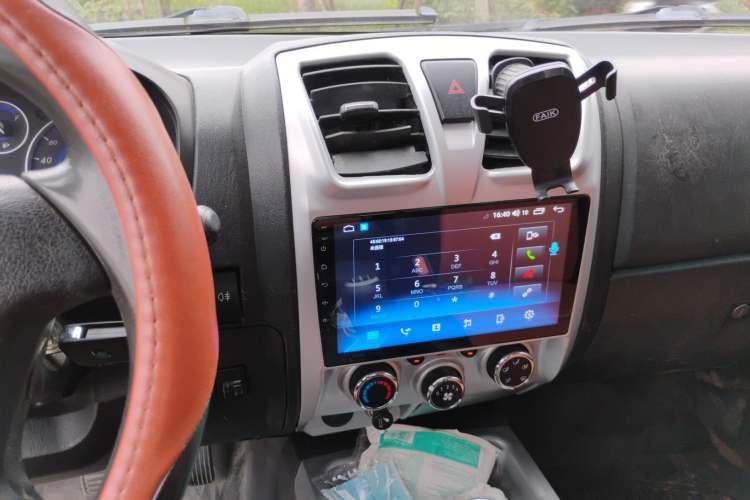 Used JMC Baodian 2018 2.9T New Value-Packed Two-Wheel-Drive Diesel Comfort Version with Standard Cargo Bed – JX4D30B5L
