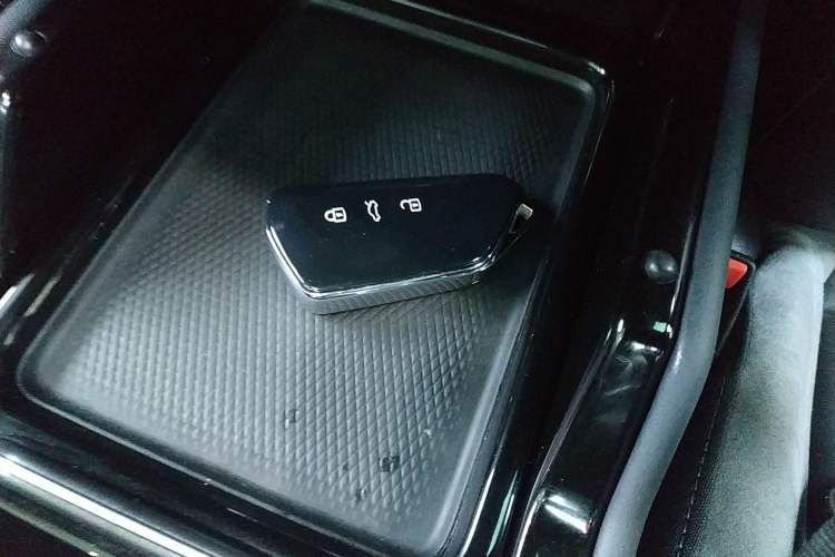 Used Volkswagen ID.4 CROZZ 2021 Long-Range Lite PRO Two-Wheel Drive Version