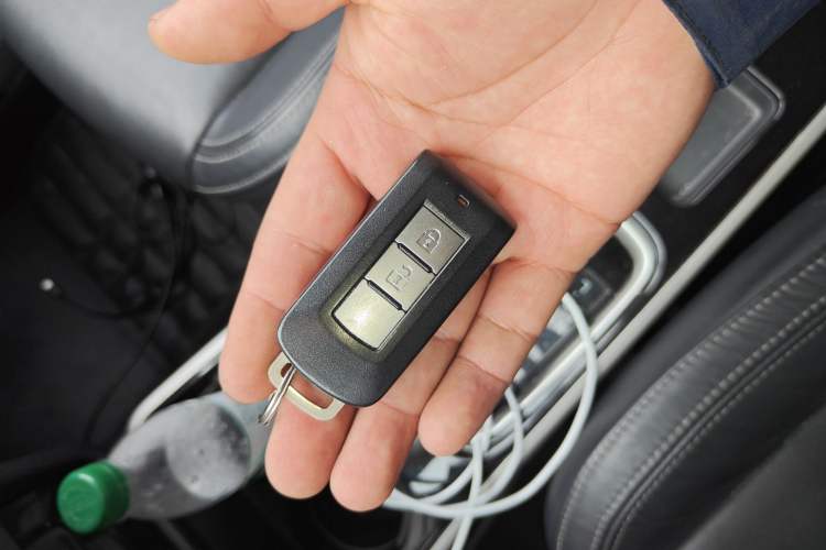 Used Mitsubishi Outlander 2019 2.0L Two-Wheel Drive Comfort Edition 5 Seats China V Standard