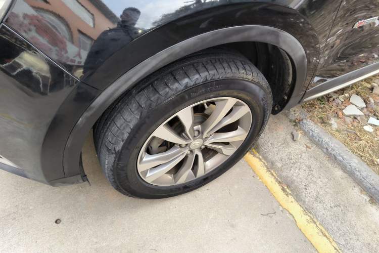 Used Geely Auto Emgrand X7 Sport 2016 1.8TD Automatic Smart Model