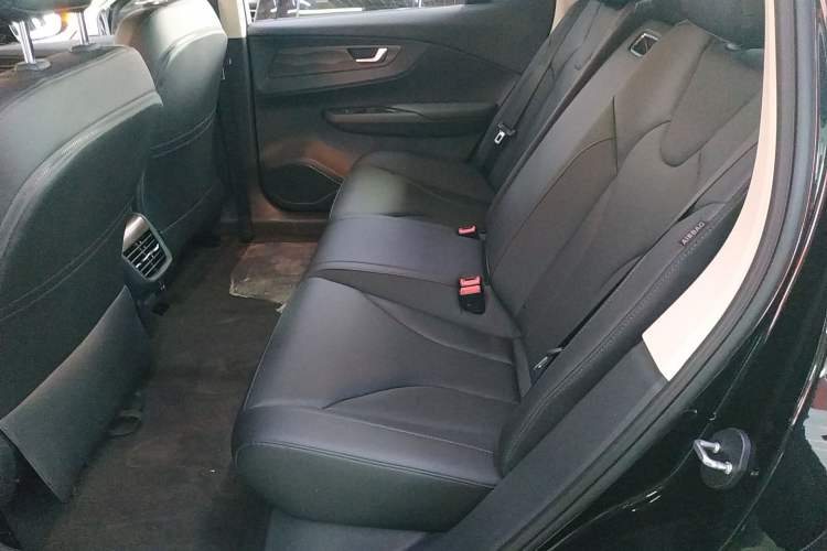 Used Hongqi E-QM5 2023 Revised Version Basic Travel Edition