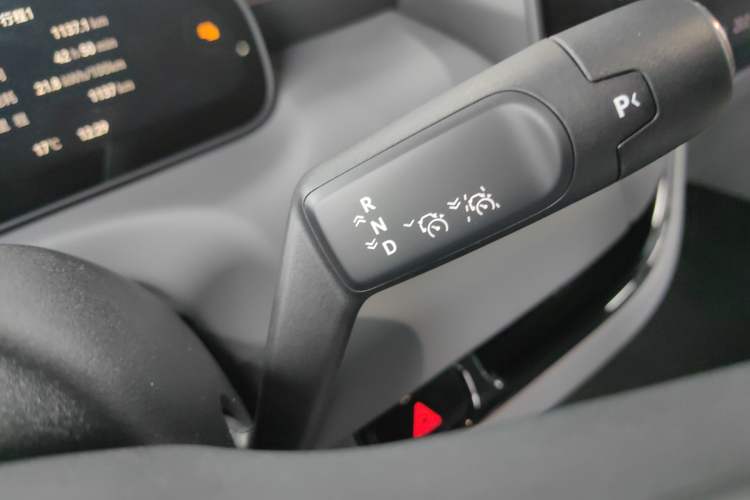 Used Zeekr MIX 2025 Intelligent Driving Version
