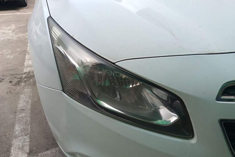 Used Chevrolet Cruze 2015 1.5L Classic SE AT Right Front Headlight