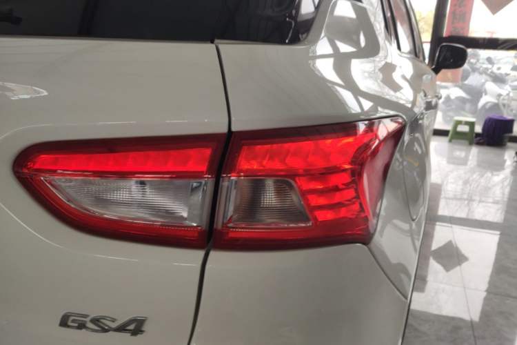 Used GAC Trumpchi GS4 2017 235T Automatic Two-Wheel Drive Elite Edition Right Rear Taillight