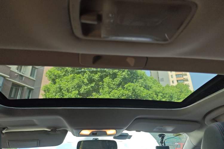 Used Venucia D60 2018 1.6L CVT Smart Connect Elite Edition