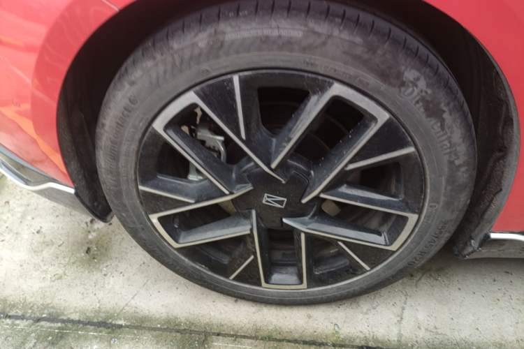 Used Avatr 06 2025 Max Extended-Range Edition Exterior 5