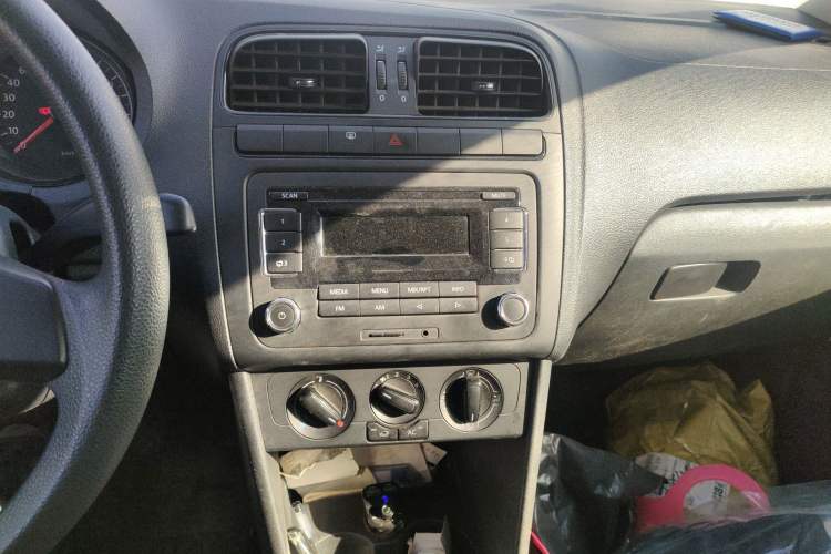 Used Volkswagen Polo 2013 1.4L Manual Fashion Edition
