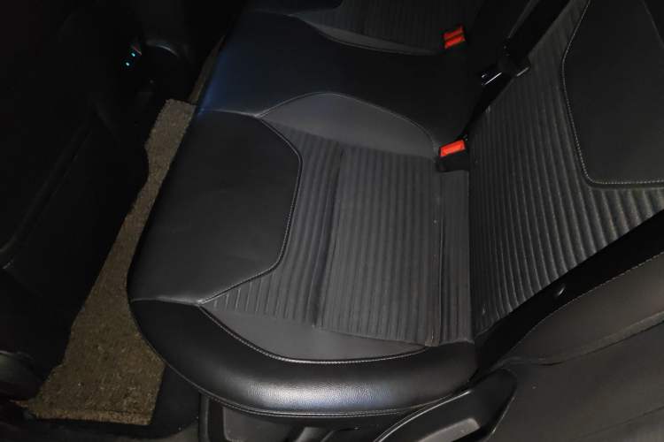 Used Ford Focus 2015 Hatchback 1.6L Automatic Fashion Edition