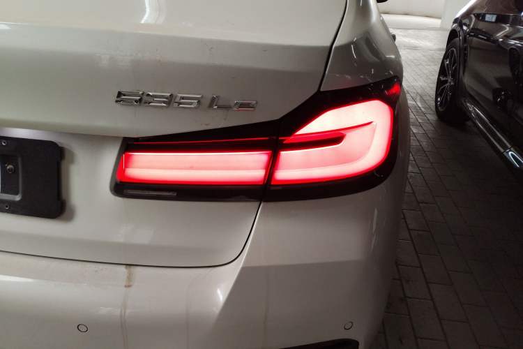 Used BMW 5 Series New Energy 2022 Second Facelift 535Le Pioneer Edition M Sport Package
