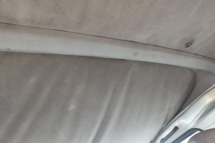 Used Wuling Zhiguang 2010 1.0L New Version Practical Short-Body L2Y