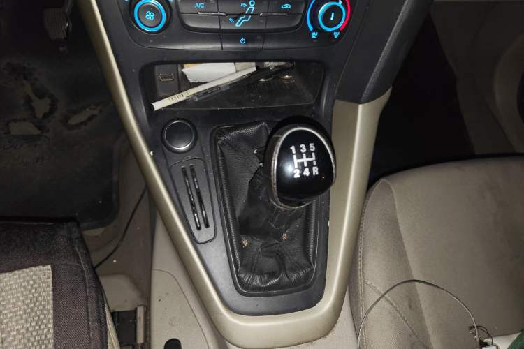 Used Ford Focus 2017 Sedan 1.6L Manual Comfort Plus SmartDrive Edition
