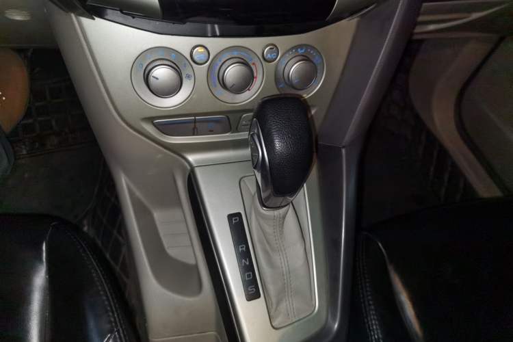 Used Ford Focus 2012 Sedan 1.6L Automatic Comfort Model
